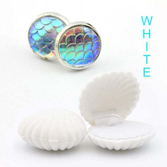 Mermaid Scale Earrings With Shell Gift Box. - Picture 2 of 6